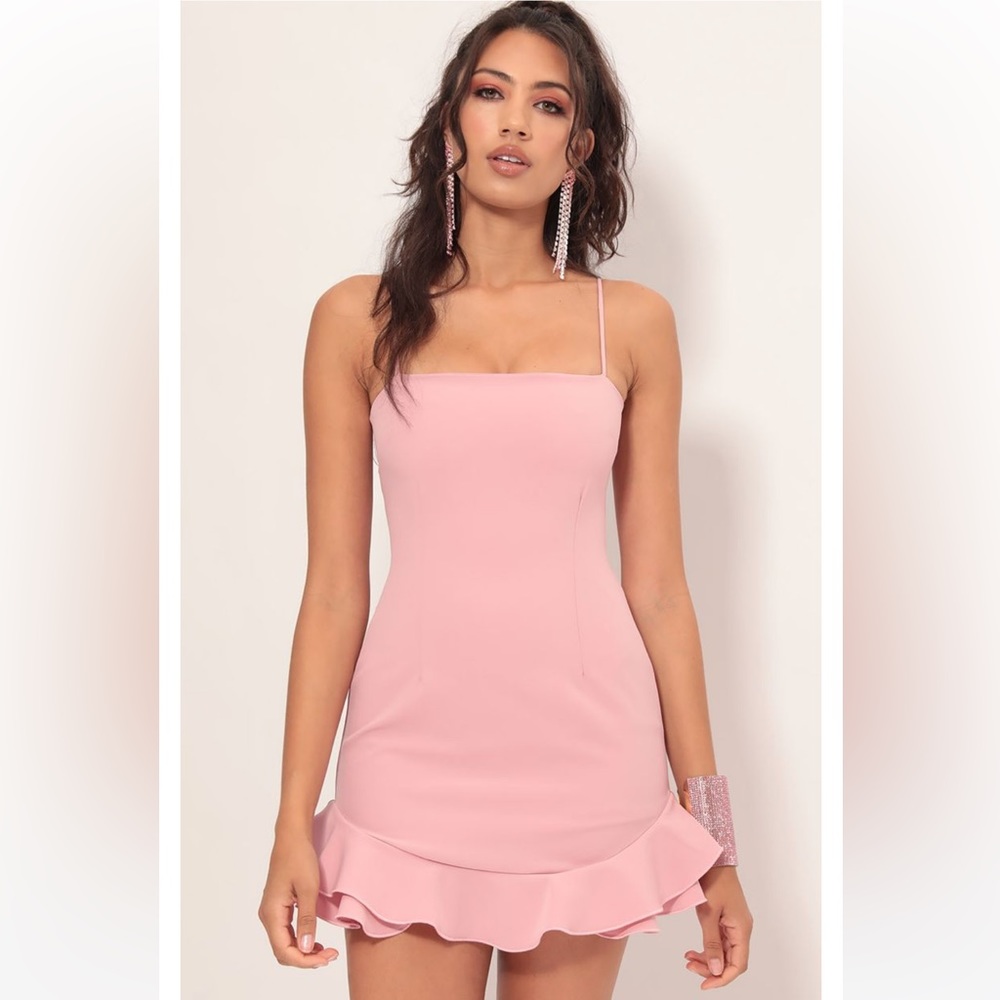 Lucy in the Sky Aubrey Ruffle Dress in Light Mauve size M